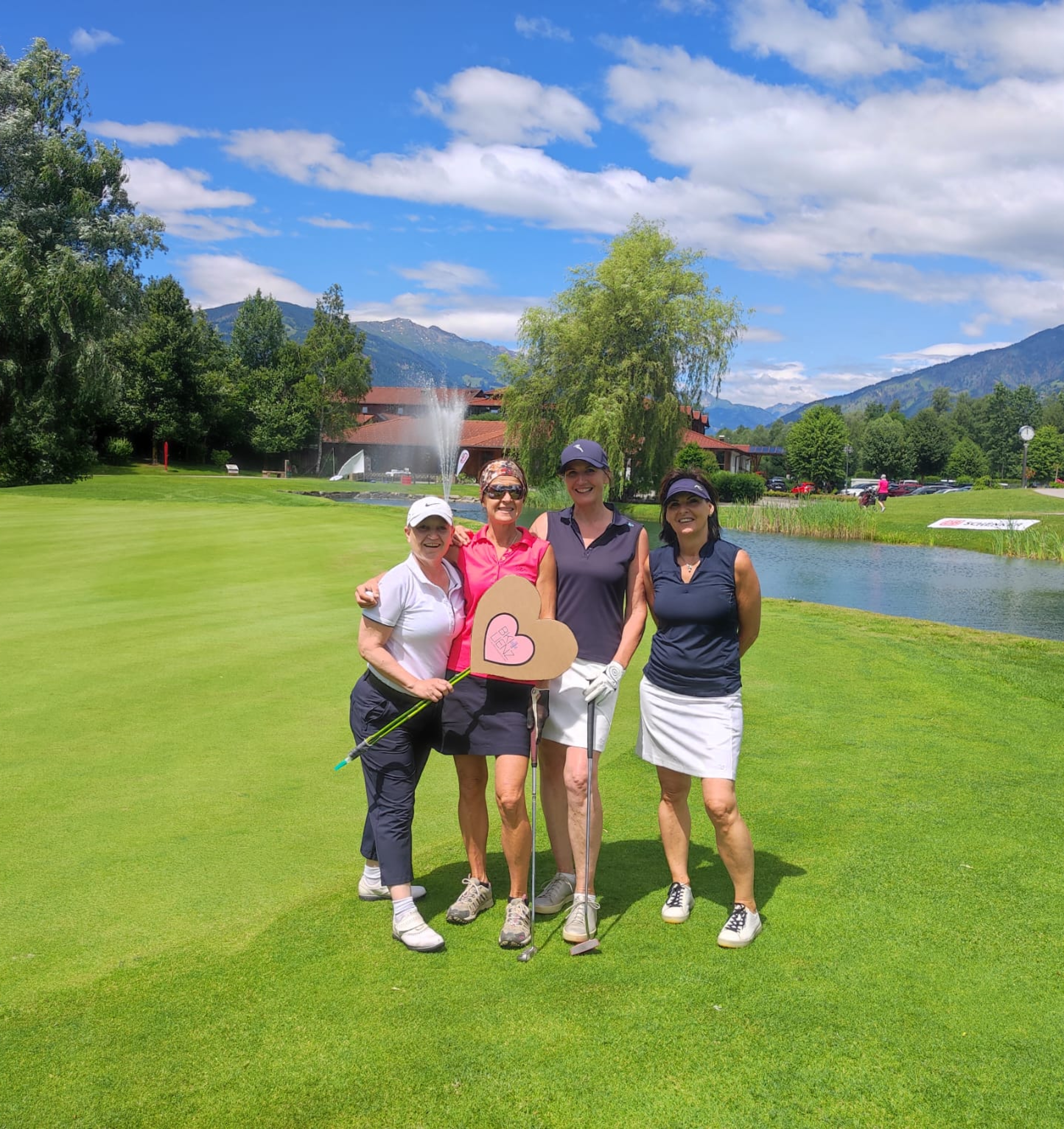 das Team des BKH am Golfplatz © BKH