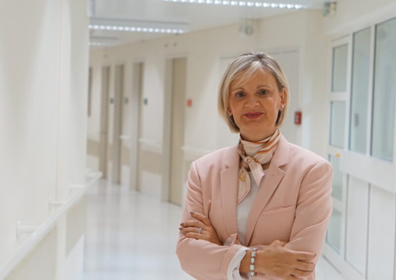  Janiene Mendi – administrative ärztliche Assistenz