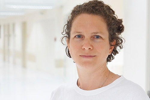 OÄ Dr.in Julia Wieser – Fachärztin für Innere Medizin, Hämatologie und Onkologie